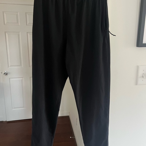 ASICS men’s running pants. Size medium. TWO PAIRS - Picture 3 of 7